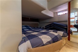 5qu07627y5.jpg