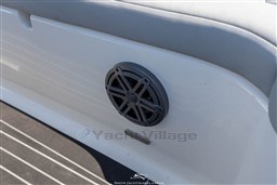 wzix22u4hq.jpg