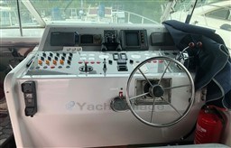 lyetoz2l96.jpg