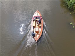 yga0xp217v.jpg