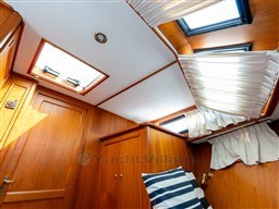 9k7p249lye.jpg