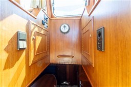 jrm830g03w.jpg