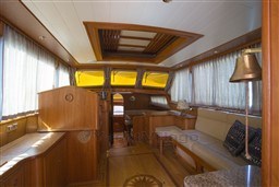 kdl5jkml4b.jpg