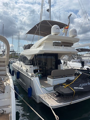 3xse9082q8.jpg