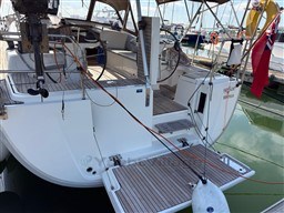 mqvo8ct32w.jpg