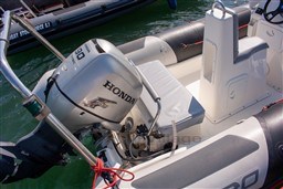 xa6rs8djdr.jpg
