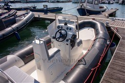 87kr776jh6.jpg