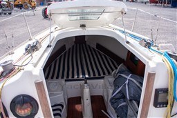 uxrsx72utt.jpg