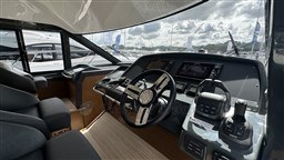 j77bqnd6u6.jpg