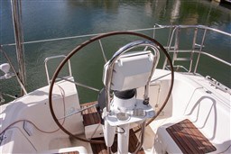 e63g11mu37.jpg