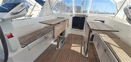 qs5dp9bi44.jpg
