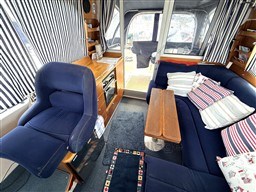 i7452j8eqr.jpg