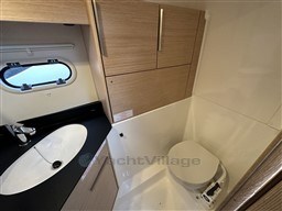 2pnb5zsz83.jpg