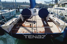 trz51gxp73.jpg