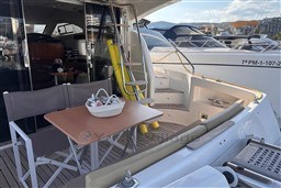 126e6kl278.jpg