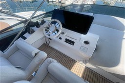 8aqq534zr7.jpg