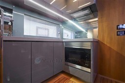 u4nu01kr52.jpg