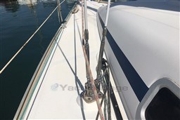 q5m073buv4.jpg