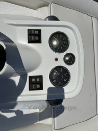e5ec149y52.jpg