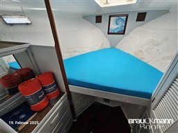 xnv69yzk8e.jpg