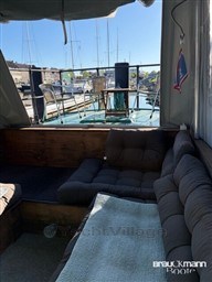 9gq08r5i03.jpg