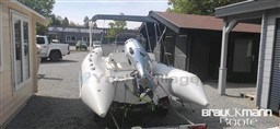 771vy0hq1e.jpg