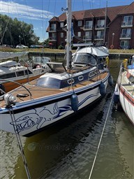 vm5xj133bw.jpg