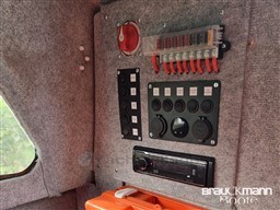 9cq4xt1i5f.jpg