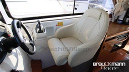 7a04mv9lwy.jpg