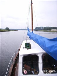 bmg7b4fn8a.jpg