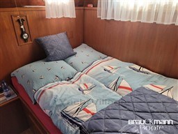 12pgk40z89.jpg