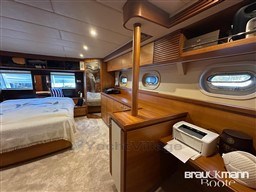 p8ary5nwbx.jpg