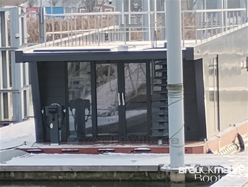 kt4987e6yk.jpg