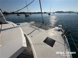 vzs26nuyee.jpg