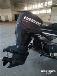 v6tu63vsd4.jpg