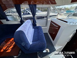 5ut389xhm7.jpg