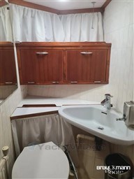 lq35umbwy9.jpg