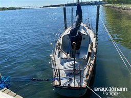rde8ht27r3.jpg
