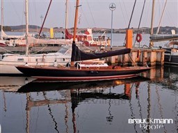 xw028ktzm8.jpg