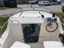 y464zpnwtn.jpg