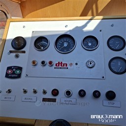 rz0u26gj2n.jpg