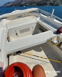 vo6p8pg7hx.jpg