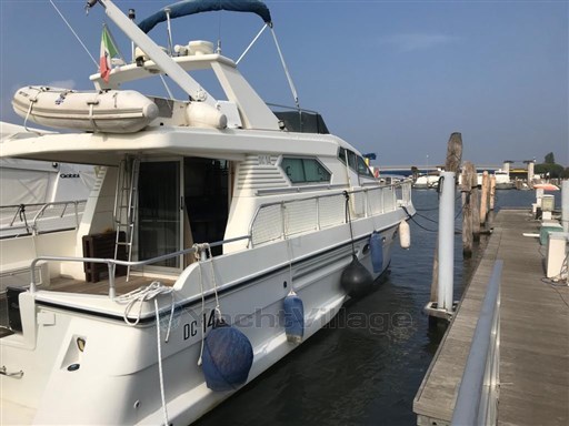 Dellapasqua Dc 14 Flying Bridge