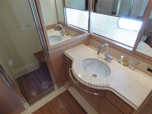bagno cabina ospiti