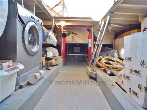 locale tecnico di poppa