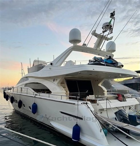 Ferretti 680 - 2002 (4).jpg