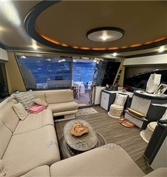 Ferretti 680 - 2002 (2).jpg