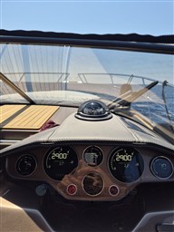 Cranchi Z35_espresso color (7).jpg