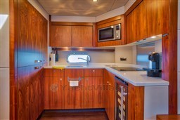 Sunseeker Predator-36.jpg