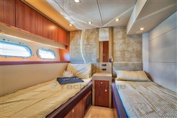 Sunseeker Predator-24.jpg